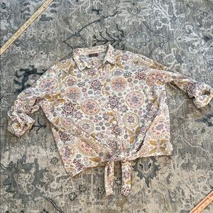 Yessica long sleeve button down top women’s size 2XL